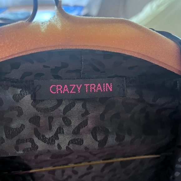 Duster - Picture 1 of 3